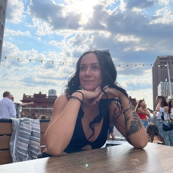alexxis_benko